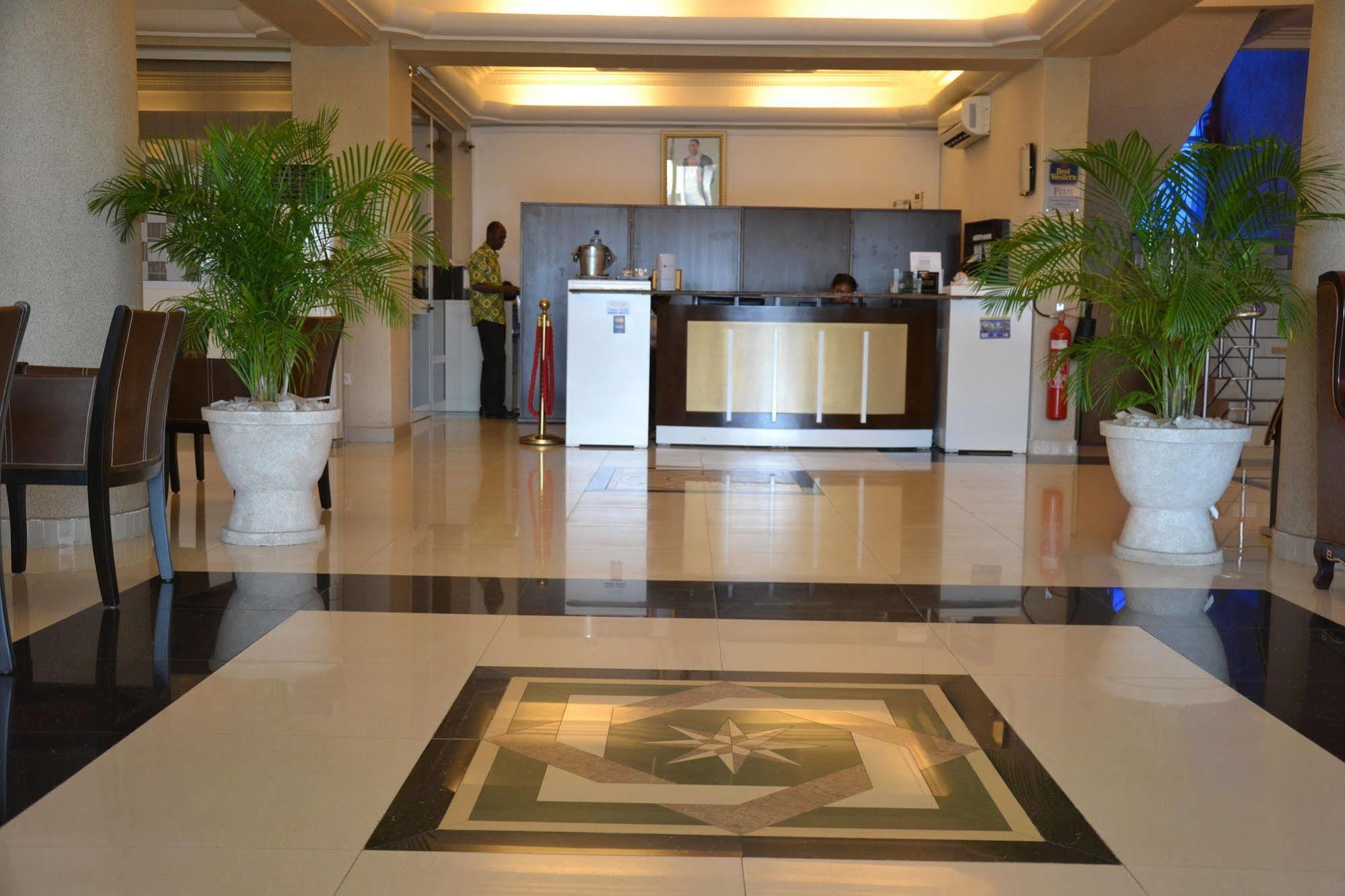 Nobila Airport Hotel Cotonou Exterior photo